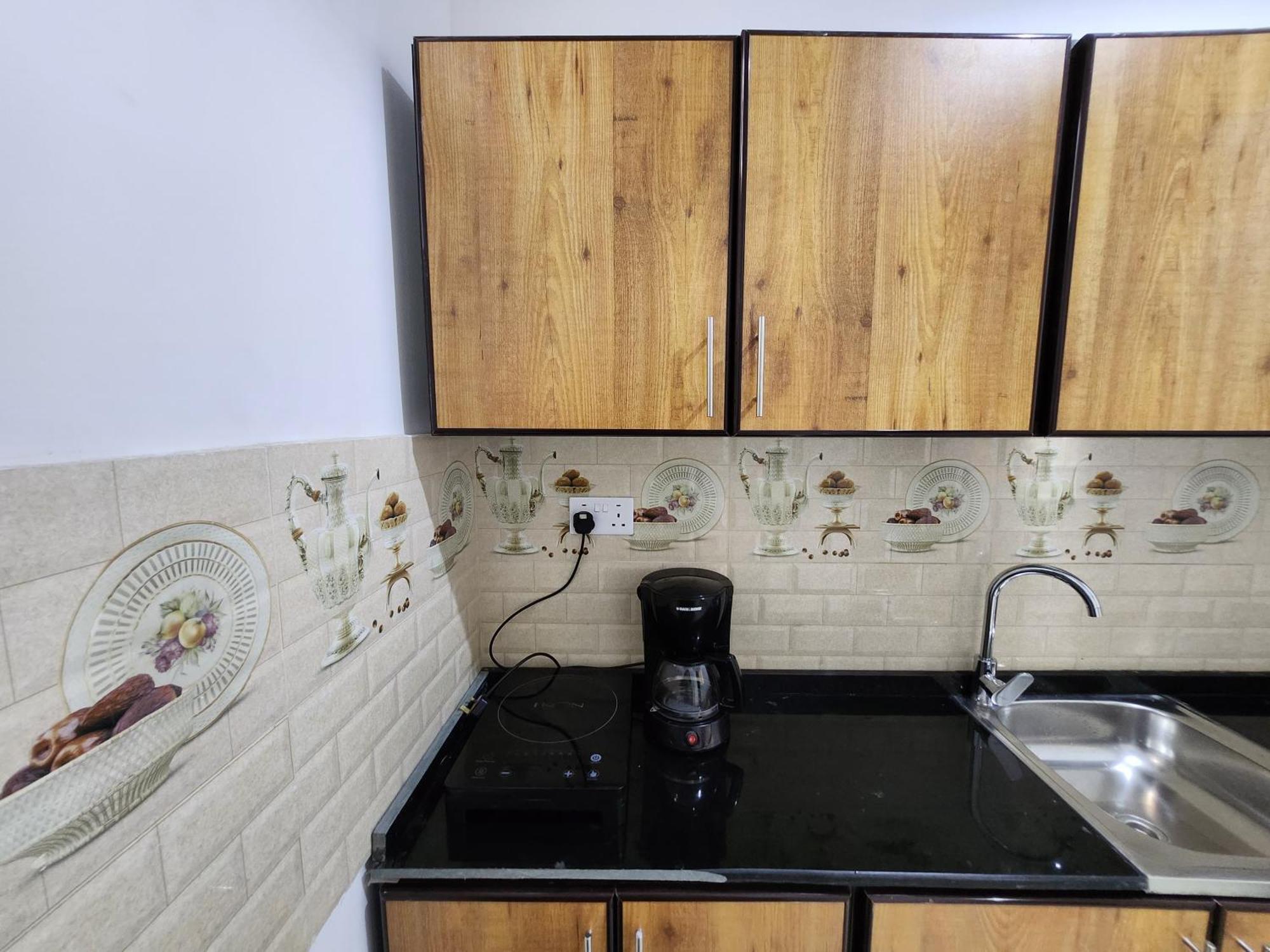 Apartment Family Friendly, Near Airport, Location *